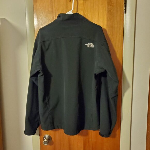 Men's Waterproof North Face Jacket - Size Large - Picture 2 of 8